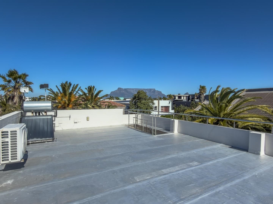 5 Bedroom Property for Sale in Sunset Beach Western Cape
